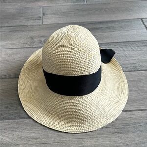 Elegant Cream Sun Hat with Black Band